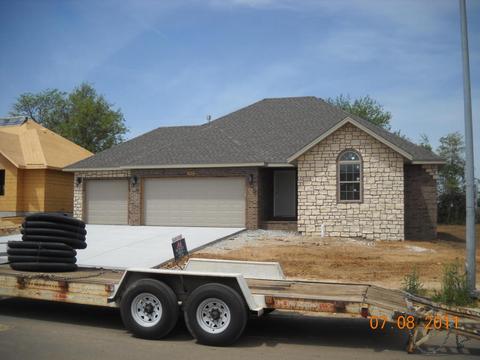 895 E Striper Dr, Nixa, MO 65714 photo 1