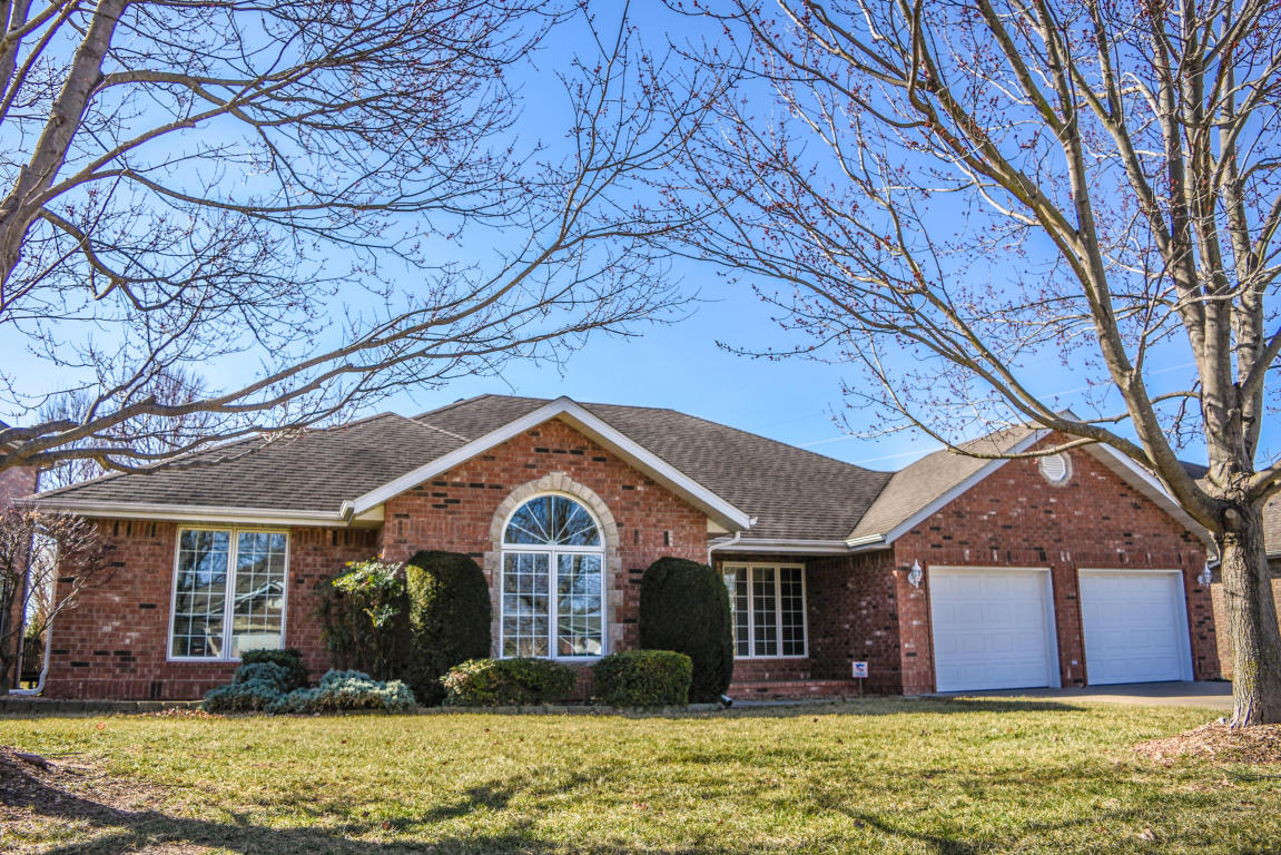 716 E Lakewood St, Springfield, MO 65810 photo 1