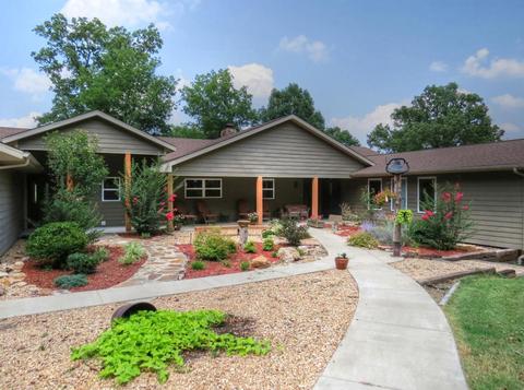 180 Thomas Trl, Branson, MO 65616 photo 1
