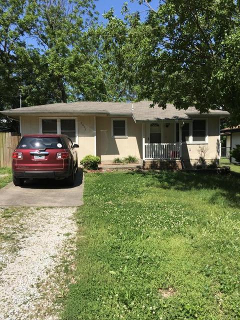 2611 N Pierce Ave, Springfield, MO 65803 photo 1