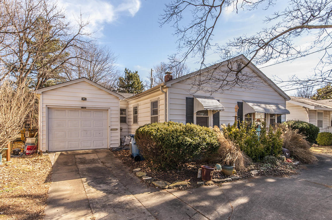 1164 S Kimbrough Ave, Springfield, MO 65807 photo 1