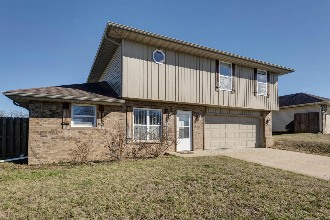 1346 S 19th Ave, Ozark, MO 65721 photo 1
