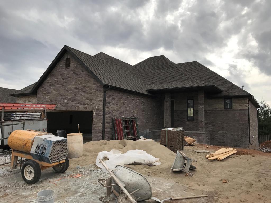 3302 E Chattanooga Ct, Springfield, MO 65804 photo 1