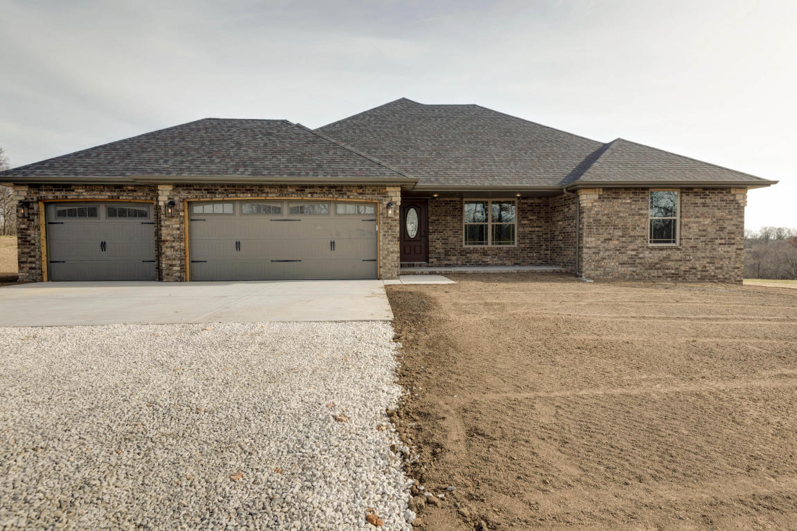 138 Southern Fields Cir, Clever, MO 65631 photo 1