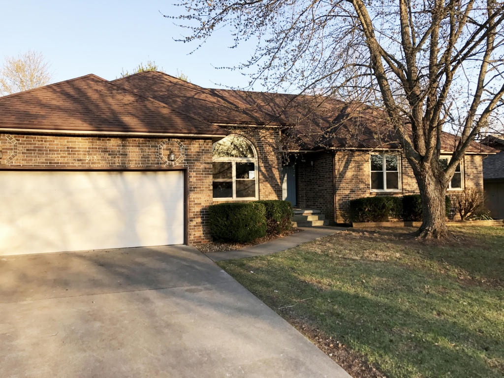 512 N Hillcrest Ave, Nixa, MO 65714 photo 1