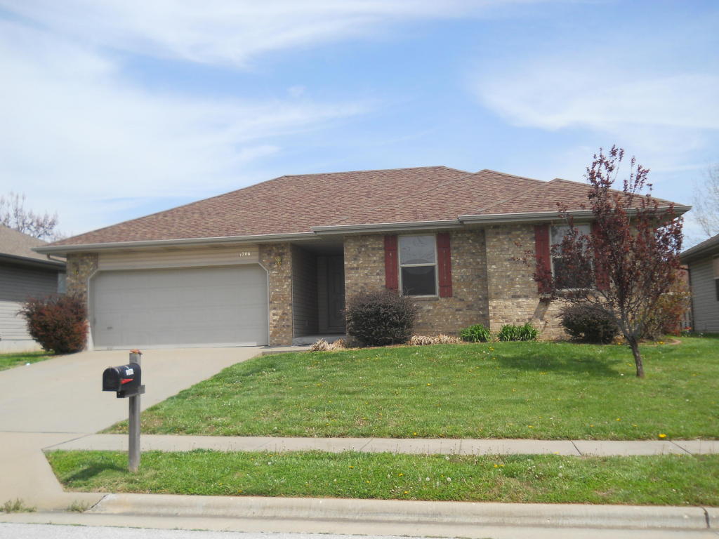 1206 N Nolting Ave, Springfield, MO 65803 photo 1