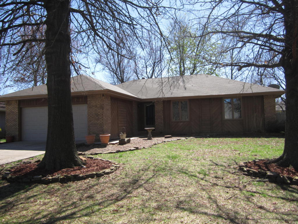 208 Tonya St, Nixa, MO 65714 photo 1