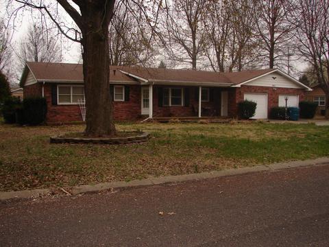 903 N Rosewood Dr, Monett, MO 65708 photo 1