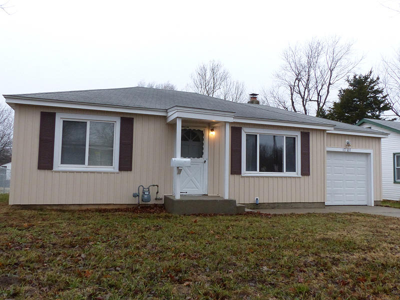 1707 N Weller Ave, Springfield, MO 65803 photo 1