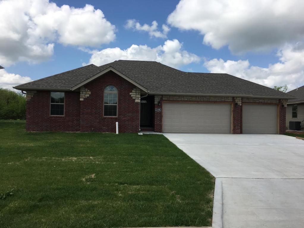 1108 Aaron Ave, Monett, MO 65708 photo 1