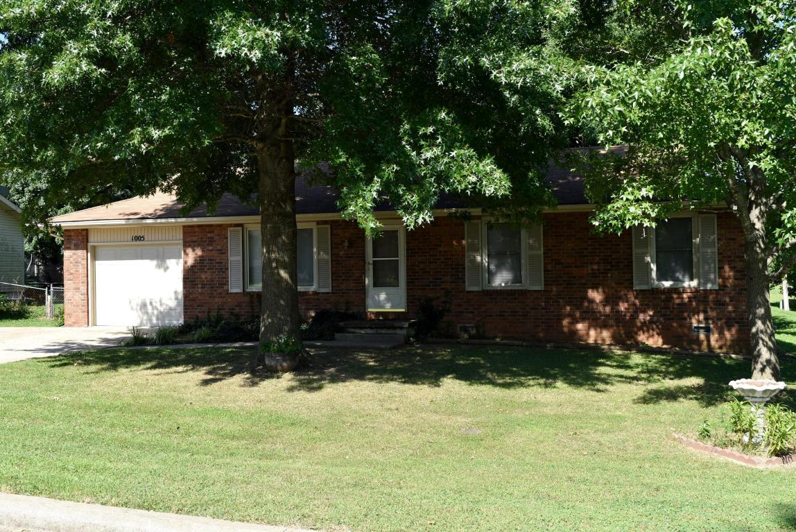 1005 N 14th Ave, Ozark, MO 65721 photo 1