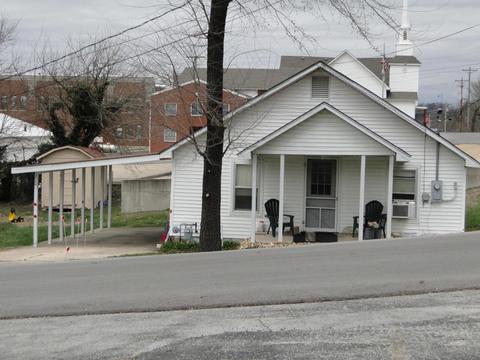 210 SE 4th Ave, Ava, MO 65608 photo 1