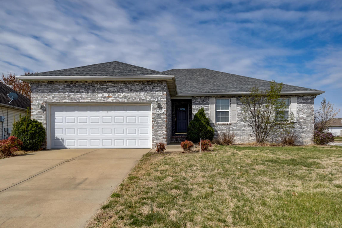 1637 S Fisk Ave, Springfield, MO 65802 photo 1