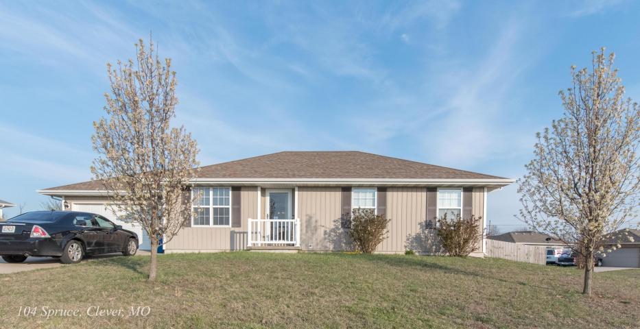 104 Spruce Ave, Clever, MO 65631 photo 1