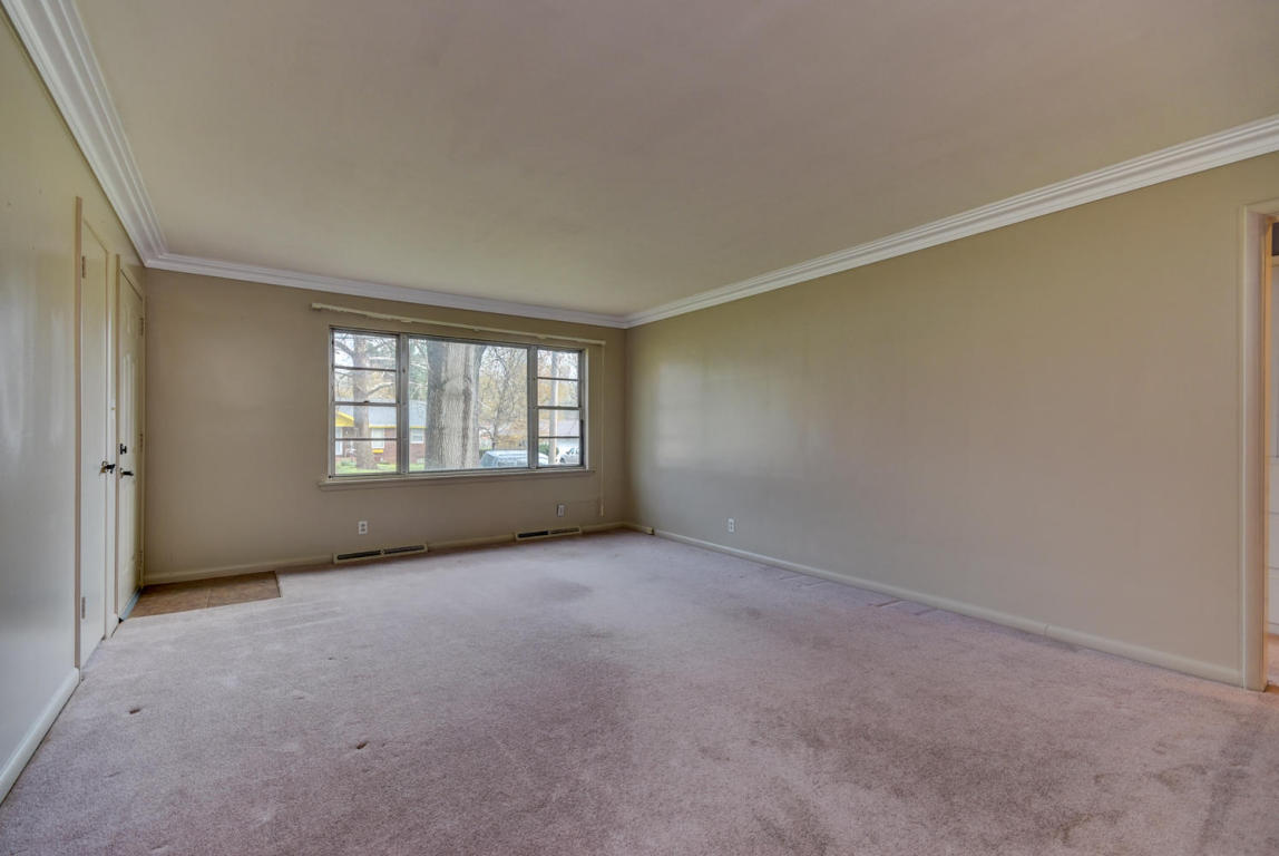 2311 S Dollison Ave, Springfield, MO 65807 photo 5