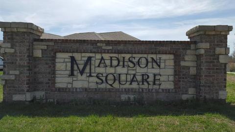 105 E Shawnee St, Strafford, MO 65757 photo 1