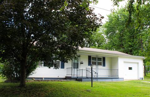 409 E Freeman St, Bolivar, MO 65613 photo 1