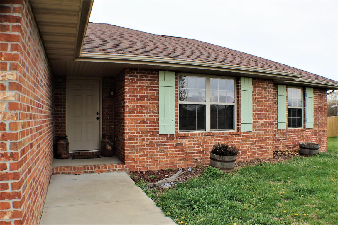 708 W Lake Ave, Clever, MO 65631 photo 1