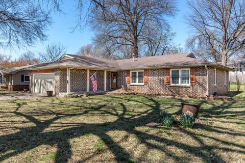 3059 E Avalon Dr, Springfield, MO 65804 photo 1