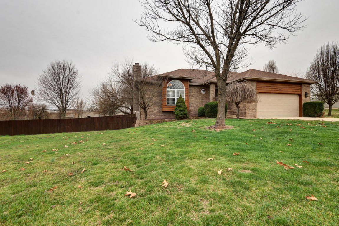 906 Huckleberry Ct, Nixa, MO 65714 photo 1
