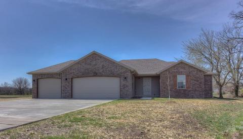 123 E Shawnee St, Strafford, MO 65757 photo 1