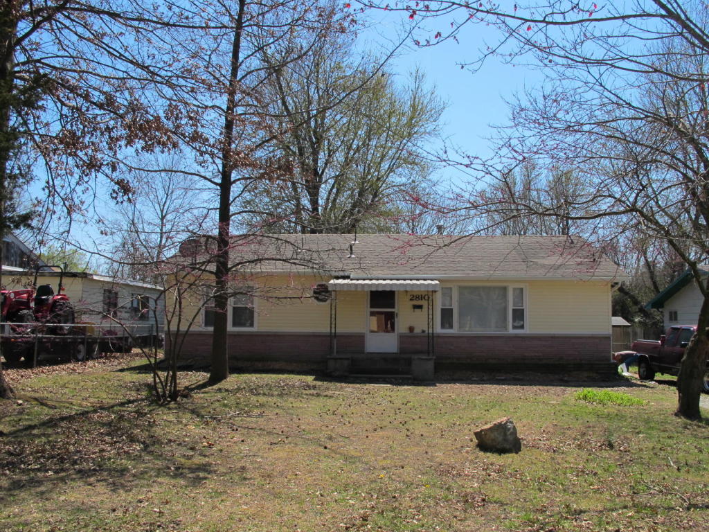2810 E Monroe Ter, Springfield, MO 65802 photo 1