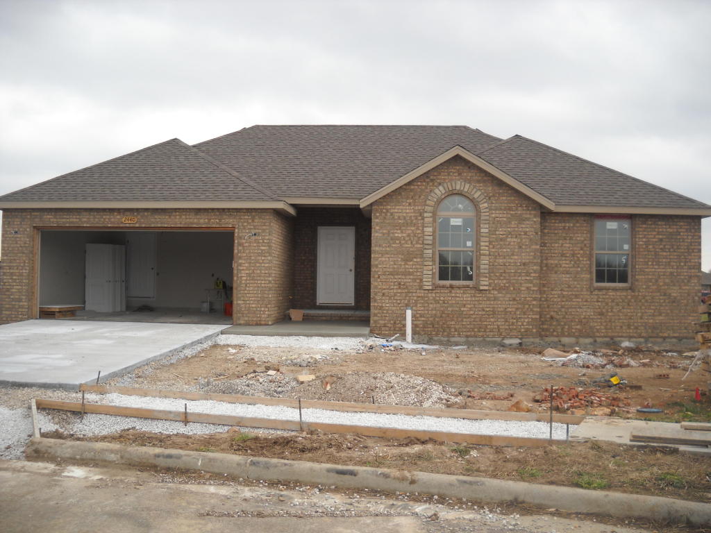 2440 E High Ridge Cir, Republic, MO 65738 photo 1