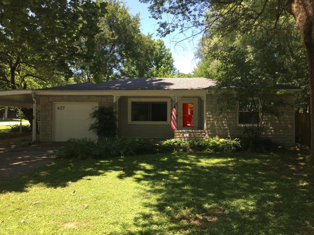 627 W Tracy St, Springfield, MO 65807 photo 1