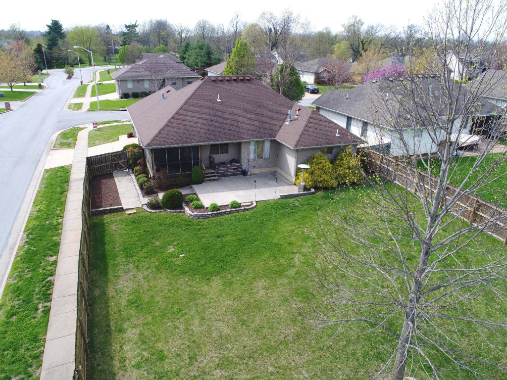 454 S Yellowwood Dr, Springfield, MO 65809 photo 30