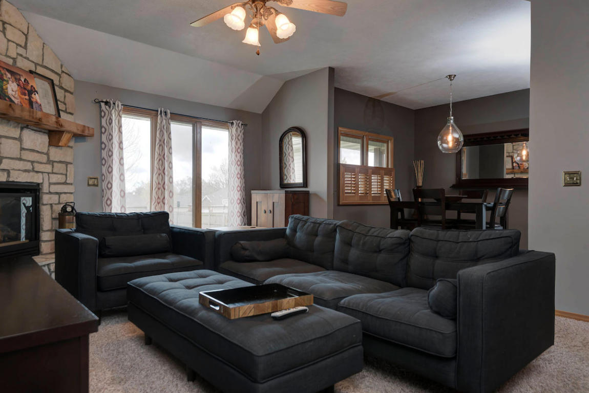454 S Yellowwood Dr, Springfield, MO 65809 photo 7