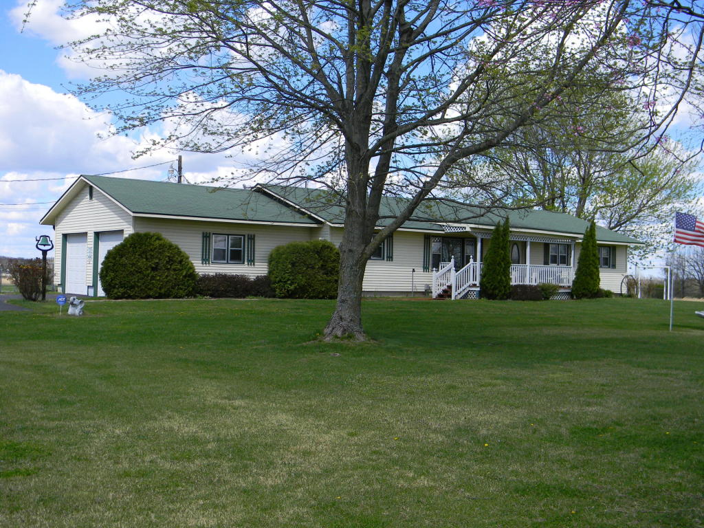 565 E Bumgarner, Strafford, MO 65757 photo 1