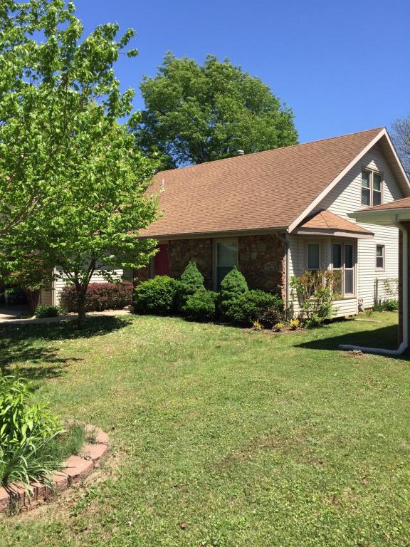 3452 S Newton Ave, Springfield, MO 65807 photo 1