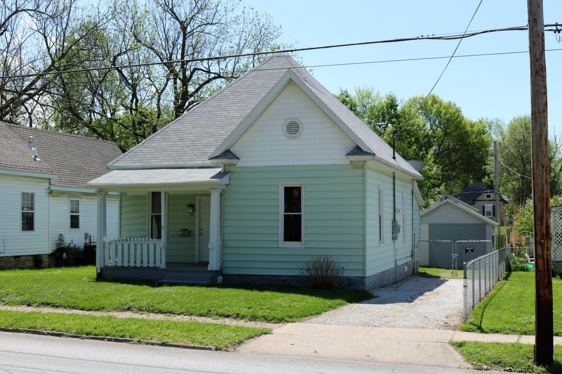 930 W Mount Vernon St, Springfield, MO 65806 photo 1