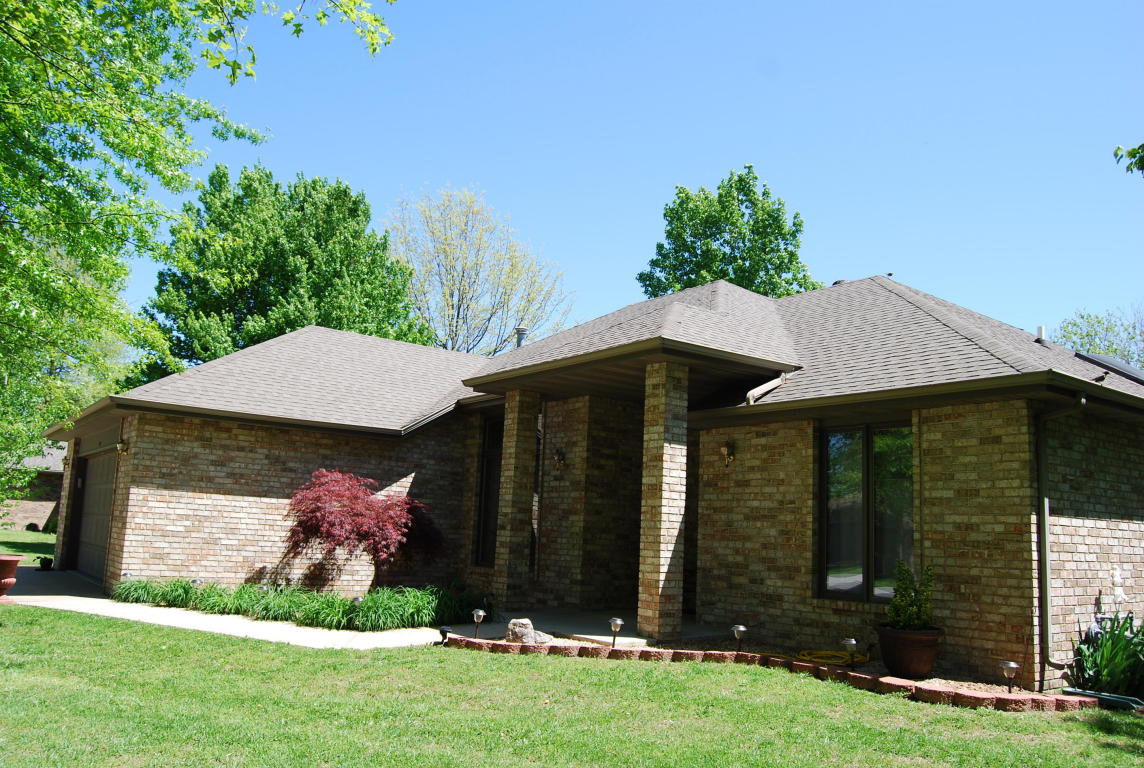 506 Wampler Dr, Clever, MO 65631 photo 1