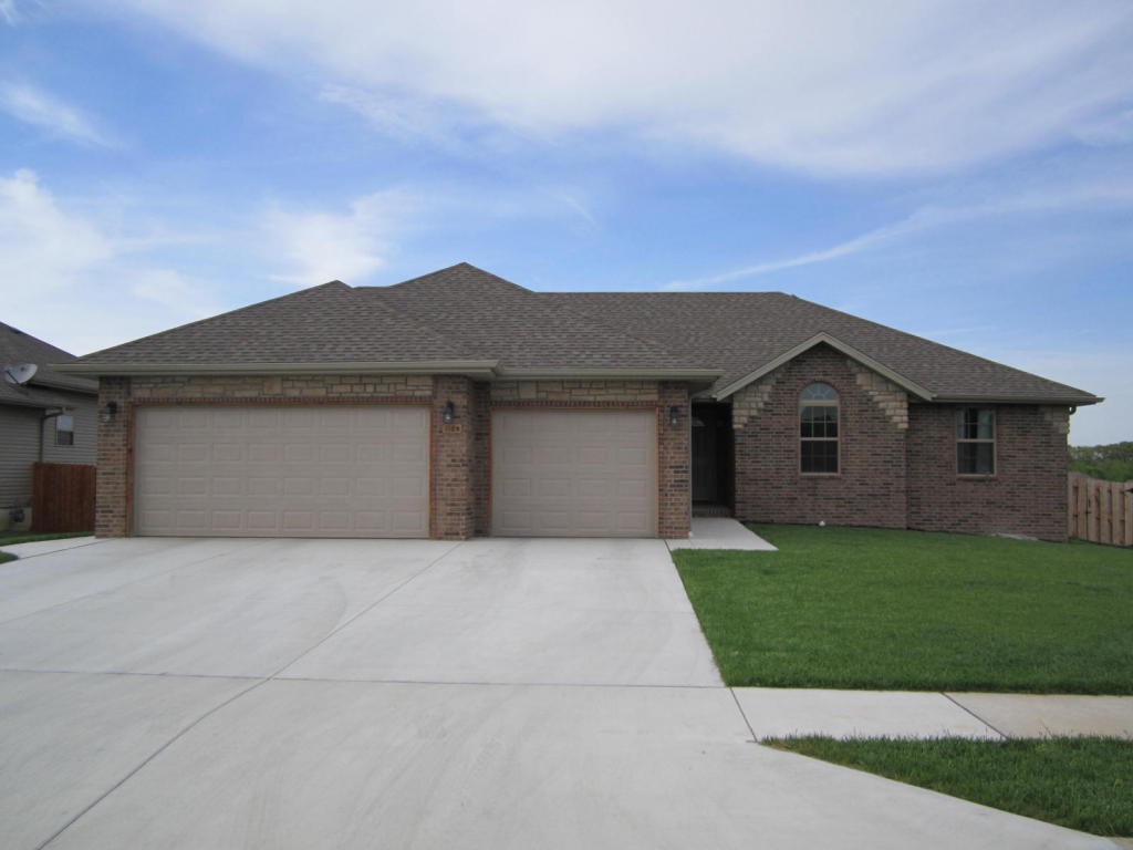 1105 E Highview Dr, Ozark, MO 65721 photo 1