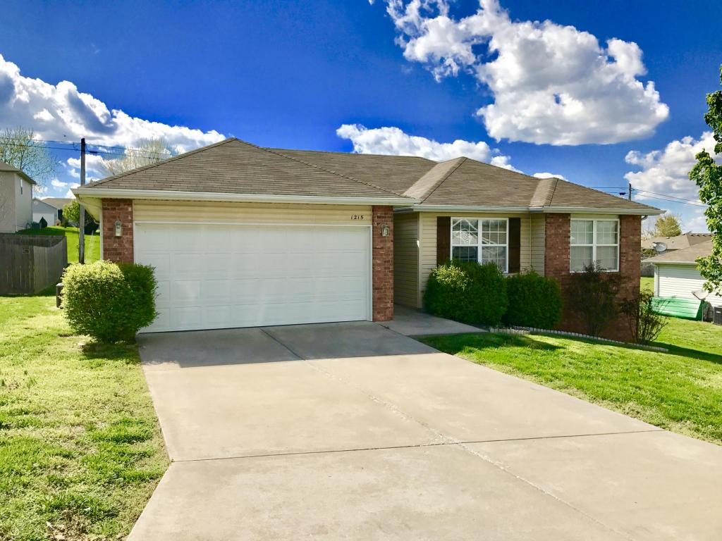 1215 S 14th St, Ozark, MO 65721 photo 1