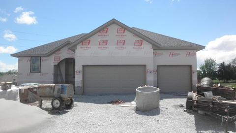 5614 E Gatehouse Dr, Strafford, MO 65757 photo 1