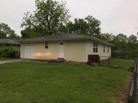 1126 S Willow Ln, Springfield, MO 65804 photo 1