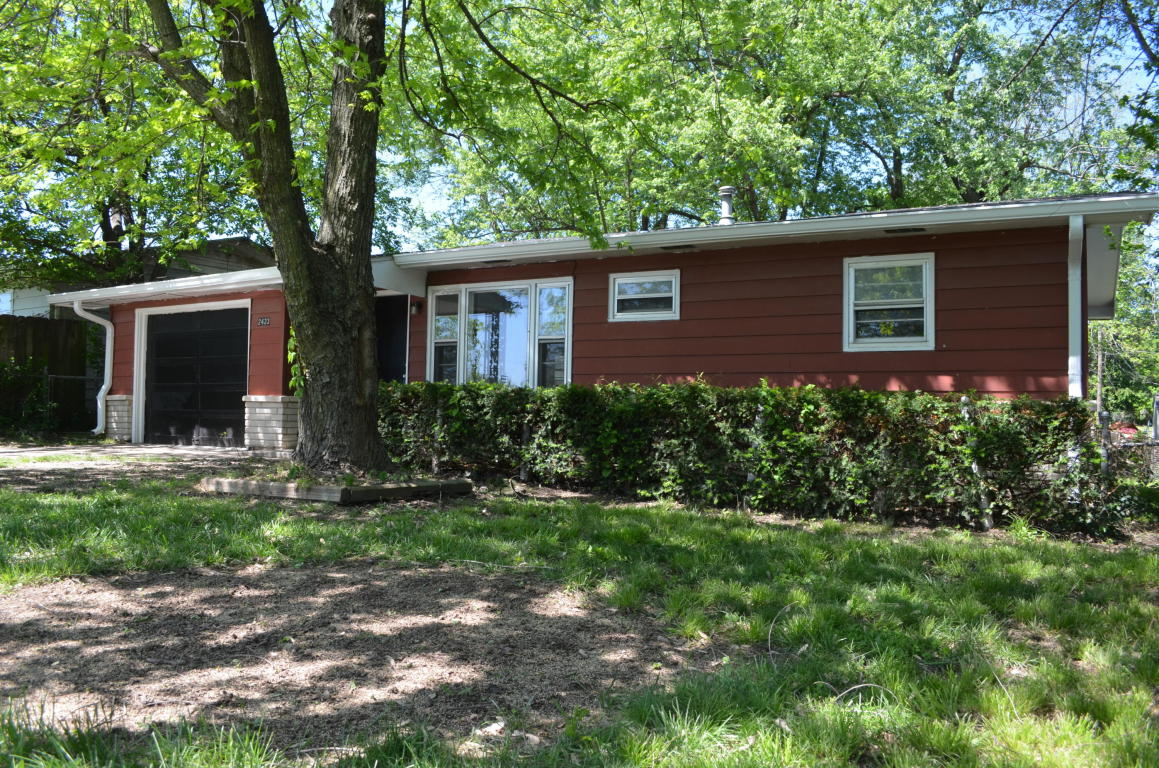 2423 N Fulbright Ave, Springfield, MO 65803 photo 1