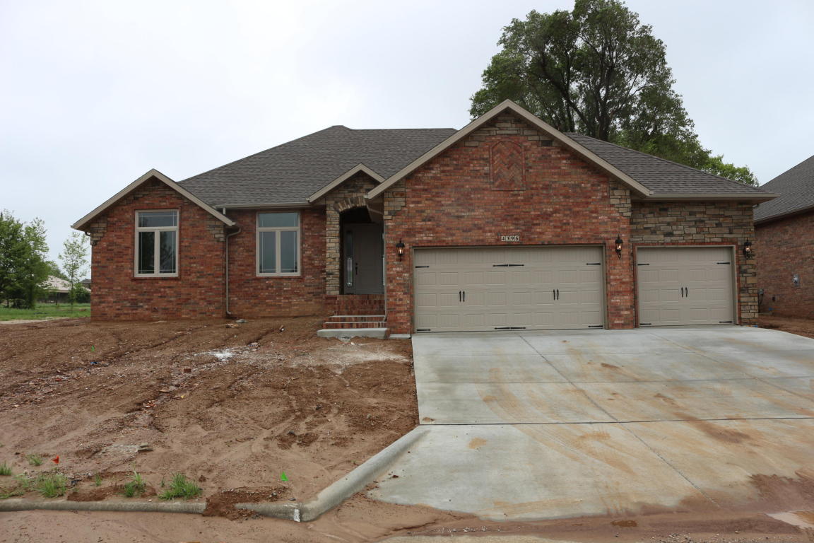 4396 E Kentbrook Dr, Springfield, MO 65802 photo 1