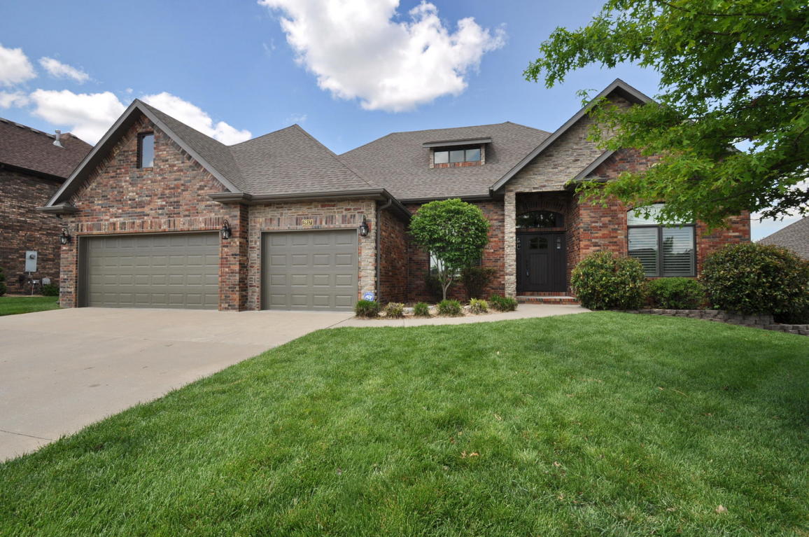 2817 E Chinkapin Ln, Springfield, MO 65804 photo 1