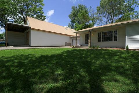 2817 W Water St, Springfield, MO 65802 photo 1