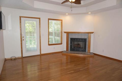 606 E Sunset St, Nixa, MO 65714 photo 4