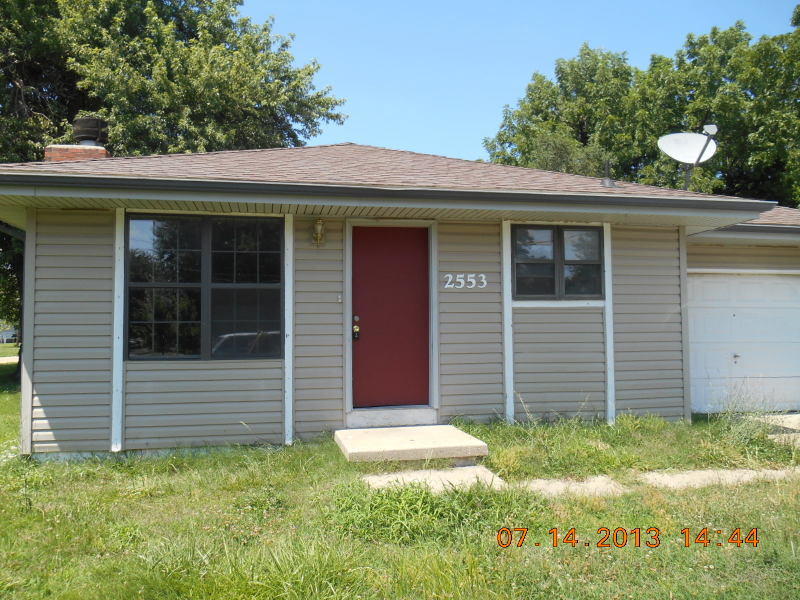 2553 E Atlantic St, Springfield, MO 65803 photo 1