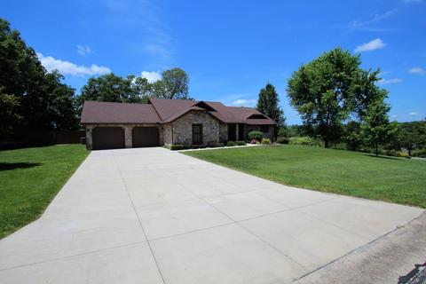 105 Cedarwood Ave, Branson, MO 65616 photo 1