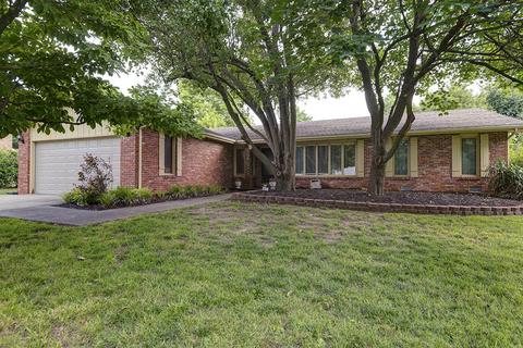 2107 E Cambridge St, Springfield, MO 65804 photo 1