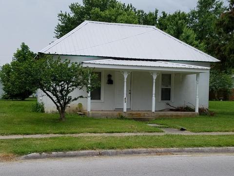 412 E Washington St, Marshfield, MO 65706 photo 1