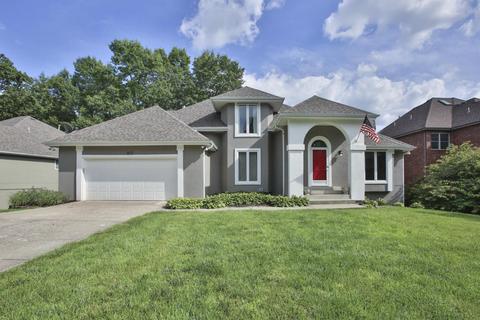 822 E Gaslight Dr, Springfield, MO 65810 photo 1