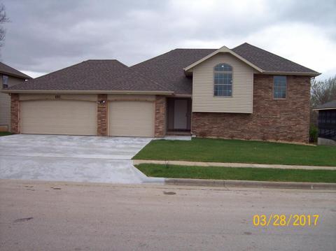 2110 W Mcclernon St, Springfield, MO 65803 photo 1