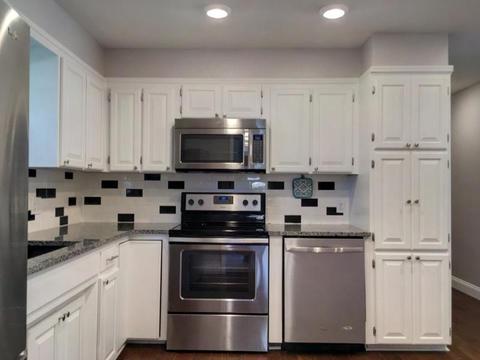 2758 W Vale Cir, Springfield, MO 65807 photo 1